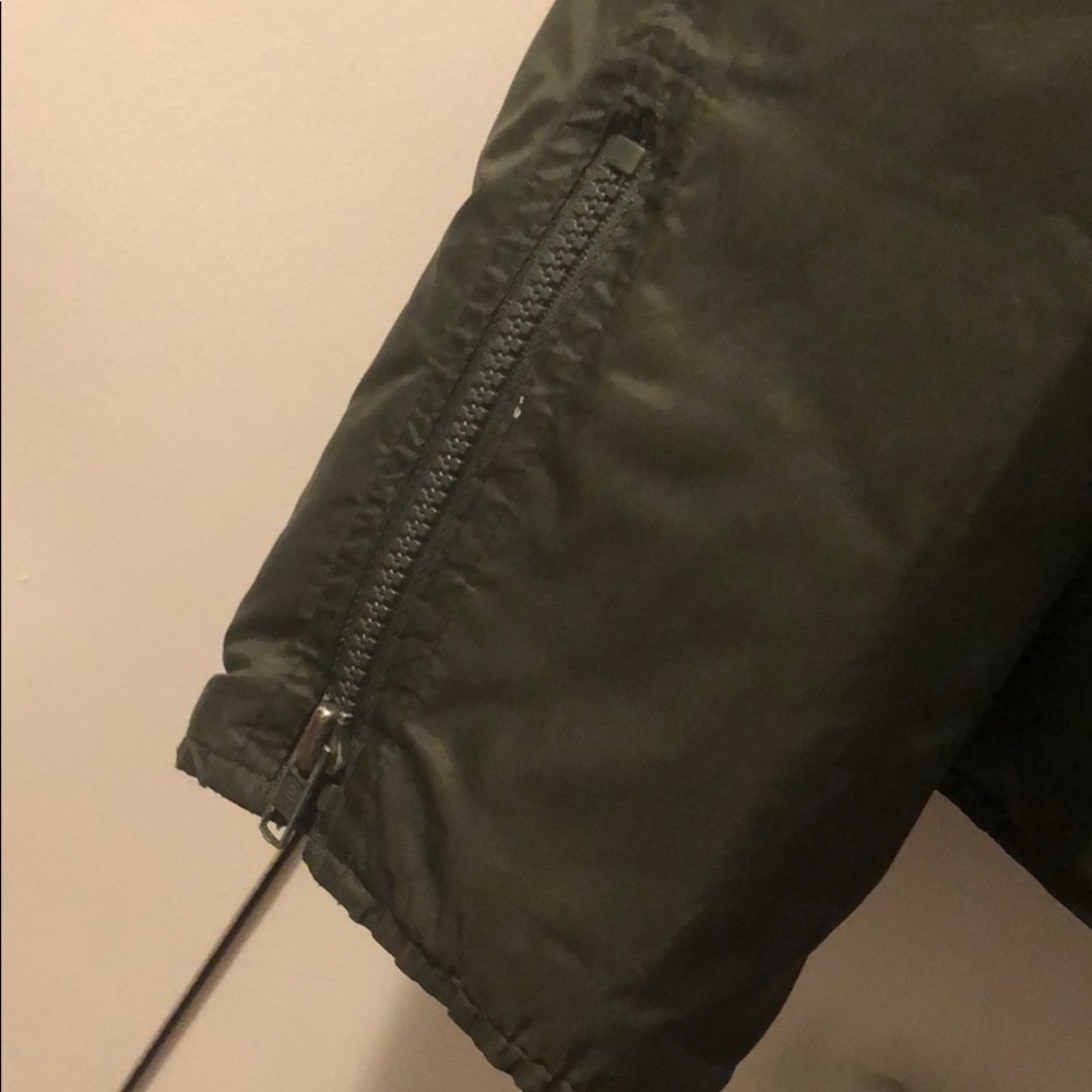 DKNY Classics Jacket, Green, Size Medium - Picture 6 of 6